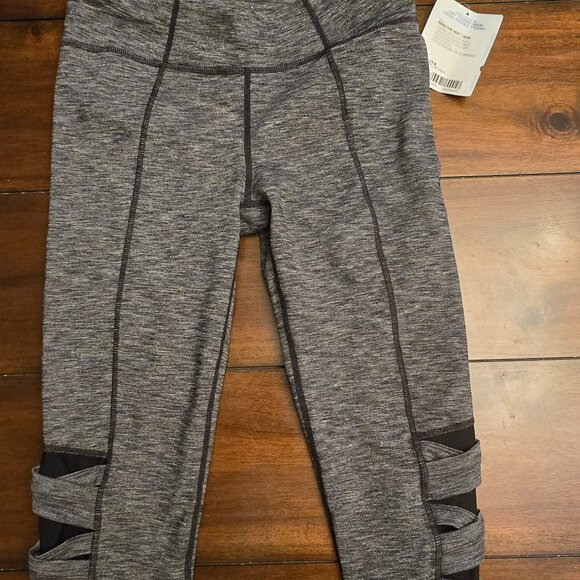 Athleta Girl Mind the Matt Cropped Capri XL/14 NEW with Tags - Picture 1 of 2
